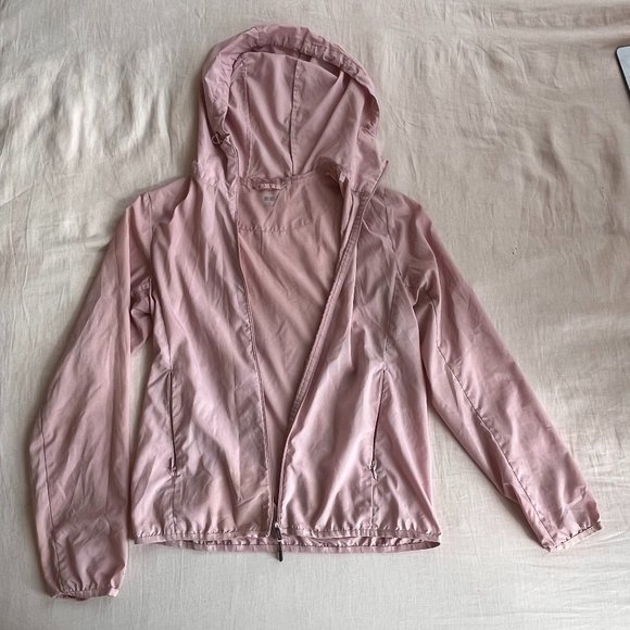Uniqlo Jackets & Blazers - Uniqlo windbreaker XS